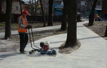 Фото 5: На вул. Хмельницького, 156 облаштовують сквер і встановлять дитячий майданчик