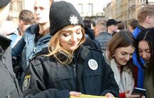 Фото 2: У центрі Львова урочисто заспівали Гімн України