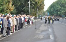 Фото 3: Урочиста церемонія підняття Державного Прапора України