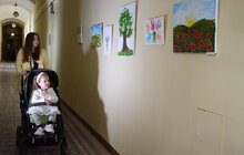 Фото 12: У Львові діти зі СМА створили картини на підтримку Вікторії Полюги: їх можна придбати, щоби врятувати дитину