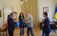 Фото 10: Консульство, інвестиції, нові міста-партнери: про що спілкувались мер Львова та посол Італії