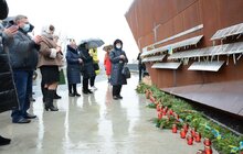 Фото 20: Родини Героїв Небесної Сотні прикрасили Меморіал пам’яті Героїв Небесної Сотні до новорічних та різдвяних свят