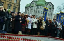 Фото 2: Львів вшановує жертв голодоморів 