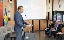 Фото 9: «Наша мета – максимально спростити життя людей», - А.Садовий