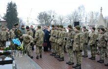Фото 8: На Личаківському кладовищі вшанували пам’ять учасників бою під Крутами