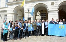 Фото 34: Львів вшановує 75-ту річницю депортації кримських татар