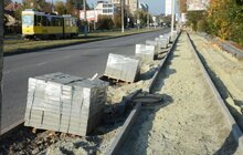 Фото 4: На вул. Княгині Ольги розпочали роботи з будівництва велосипедної доріжки та хідників