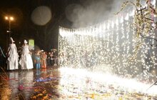 Фото 33: Відкриття Чемпіонату світу з шахів серед жінок завершила вулична вистава від театру «Воскресіння»