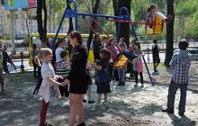 Фото 4: На вул. Сахарова – Богуна відновили дитячий майданчик