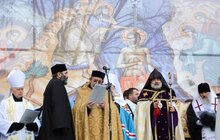 Фото 6: Сьогодні на площі Ринок традиційно освятили воду
