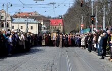 Фото 12: Вулицями Львова проходить традиційна Хресна дорога