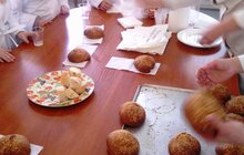 Фото 4: Діти з соціально вразливих сімей спробували себе в ролі кондитерів