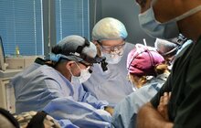 Фото 2: Американські хірурги місії Face to Face прооперують 30 українців у Львові