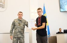 Фото 41: У Львові нагородили 230 учнів-волонтерів, що допомагали ЗСУ і переселенцям