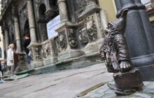Фото 6: Від сьогодні на одній із площ Львова встановлений Вроцлавський гномик