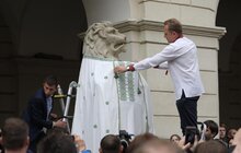Фото 7: «Вишиванка об’єднує всіх українців і всіх класних людей у світі», — А. Садовий