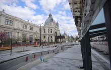 Фото 24: На площі Двірцевій облаштовують новий фонтан