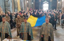 Фото 21: Над вежею львівської Ратуші урочисто підняли національний прапор