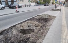 Фото 3: Реконструкція вулиці Шевченка: завершили монтаж трамвайних колій та копають лунки для висадки дерев