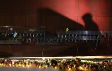 Фото 6: День Гідності та Свободи: на Меморіалі пам’яті Героїв Небесної Сотні на фортепіано виконали твори Майдану