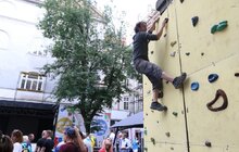Фото 2: У дворику Ратуші запрацювала фан-зона Lviv Olympic Space