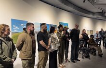Фото 1: У Львові відкрили виставку творчих робіт незламних – «Unbroken: За обрієм»
