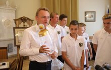 Фото 16: Мер Львова нагородив преміями юних чемпіонів світу з футбольного клубу «КОПА»