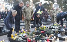 Фото 5: На Личаківському кладовищі вшанували Героїв Небесної Сотні