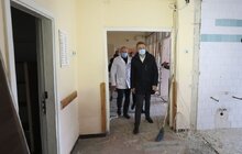 Фото 10: У 8-й міській лікарні облаштовують додаткове відділення для хворих на Covid-19 і додаткове реанімаційне відділення