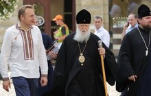 Фото 2: Святійший Патріарх Київський і всієї Руси-України Філарет вручив подарунки дітям з ДБСТ