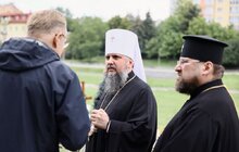 Фото 3: Митрополит Епіфаній у Львові молитвою та покладанням квітів вшанував пам’ять Героїв