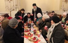 Фото 4: Для потребуючих у Львові організували святковий різдвяний обід