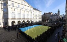 Фото 5: У центрі Львова військові урочисто заспівали Гімн України (відео)