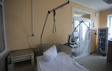 Фото 5: Благодійники подарували 8-мій міській лікарні апарат ШВЛ експертного класу