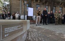 Фото 10: У Львові відкрили фонтан, присвячений Герою України «Да Вінчі» та всім добровольцям (відео)