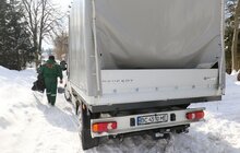 Фото 18: У парку «700-річчя Львова» продовжують посипати доріжки кавовою гущею для боротьби з ожеледицею