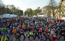 Фото 13: Мер Львова привітав учасників «Run the World. Львівський напівмарафон»