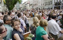 Фото 4: 150 музикантів виконали у центрі Львова «Вальс квітів» Чайковського 