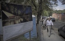 Фото 18: Будівництво першої частини Меморіалу пам’яті Героїв Небесної Сотні на стадії завершення