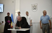 Фото 15: В мерії Львова відбулась урочиста академія до 20-ліття візиту святого Папи Івана Павла ІІ в Україну
