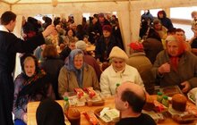 Фото 4: У Львові понад 250 потребуючих спільно розділили радість Великодня