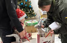 Фото 4: Військові з подарунками завітали до маленьких мешканців прихистку у Львівській громаді