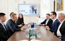 Фото 12: 40 тисяч банок за годину: у Львові запрацювала нова лінія на пивоварні (відео)