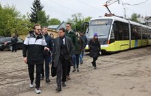 Фото 9: Швейцарія безоплатно передасть Львову 11 трамваїв: сьогодні у мерії підписали угоду