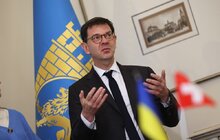 Фото 23: Швейцарія безоплатно передасть Львову 11 трамваїв: сьогодні у мерії підписали угоду