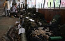 Фото 18: У Центрі Довженка відкрилась виставка розмальованих військових артефактів: відбудеться аукціон