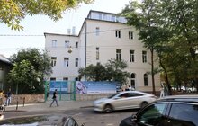 Фото 2: Взяли будинок під опіку: меценати відновили будинок на вул. Коновальця, 46, який росія зруйнувала минулого року (відео)