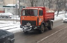 Фото 34: На вулицях Львова працює більше 50 одиниць снігоприбиральної техніки