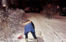 Фото 18: Для посипання доріг від ожеледиці минулої доби використано 513 м3 піскосуміші та 212 м3 солі