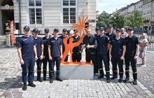 Фото 1: У центрі Львові встановили скульптуру відомого українського митця, присвячену молоді